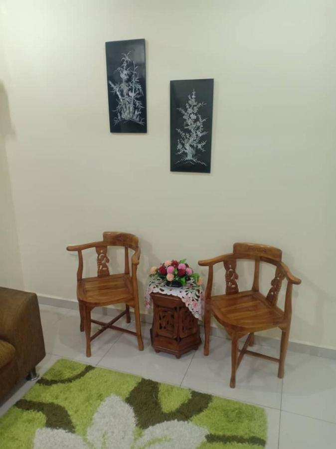 Kh Homestay Comfy N Calm Seri Manjung Exterior foto